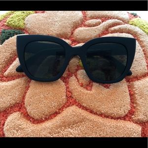 Classic black TOMS Sydney sunglasses NWOT